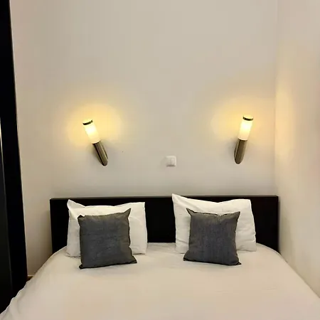 Апартаменти Welcoming Near Tram28&top Sights *